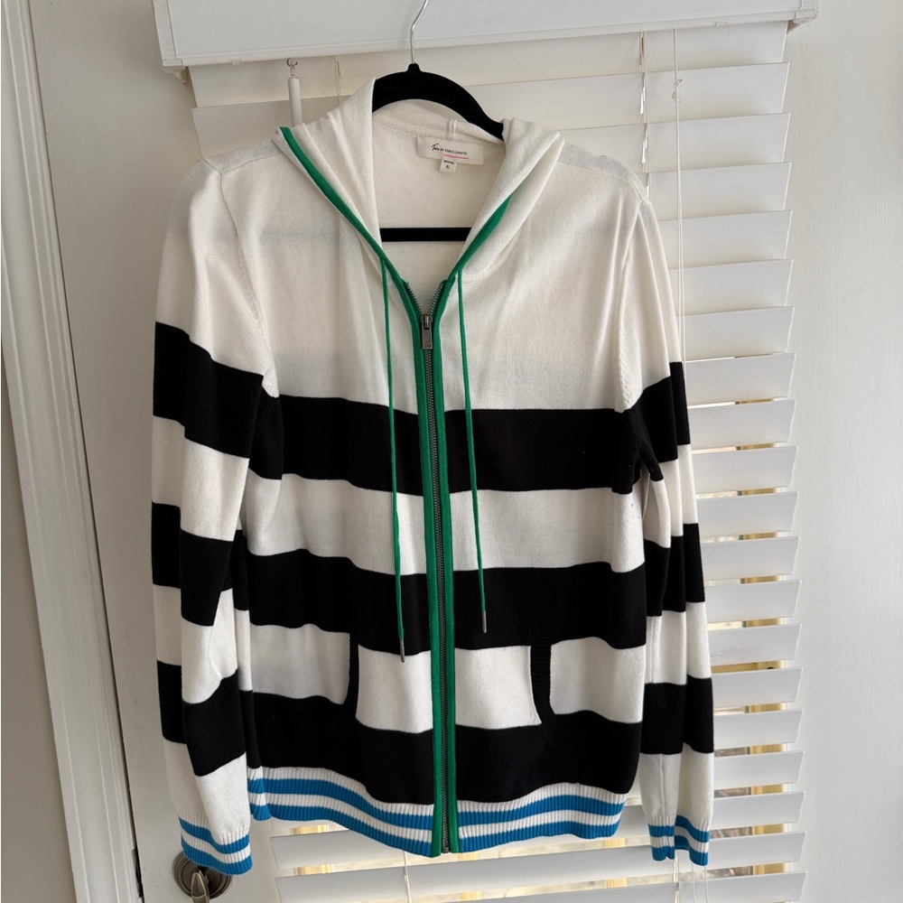 Two by Vince Camuto Zip-Up Sweater with hood
